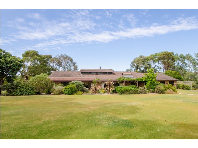 ”Lerida” Riddoch Highway, Naracoorte SA 5271