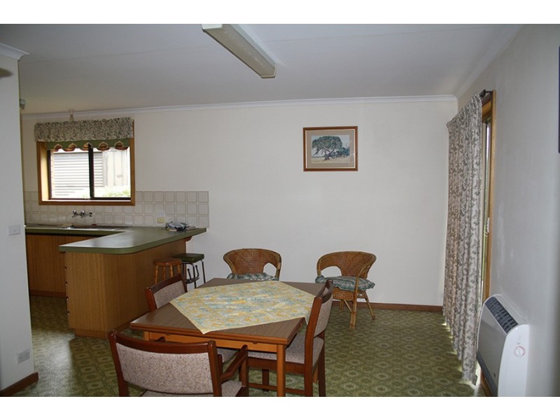 17 Price Avenue, Naracoorte SA 5271