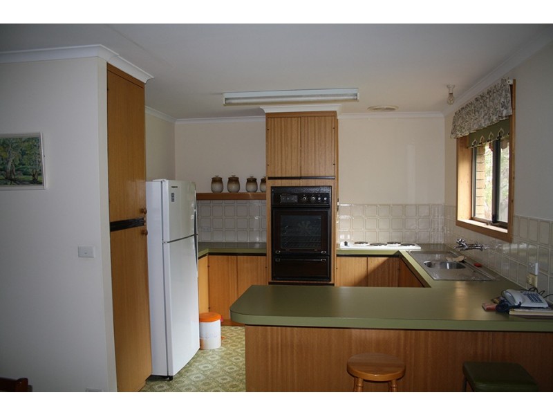 17 Price Avenue, Naracoorte SA 5271