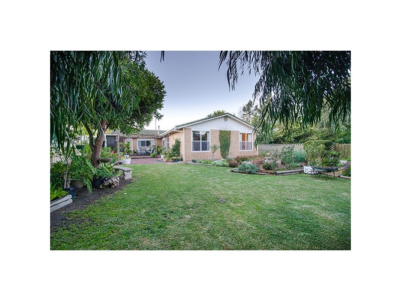16 Caves Rd, Naracoorte SA 5271
