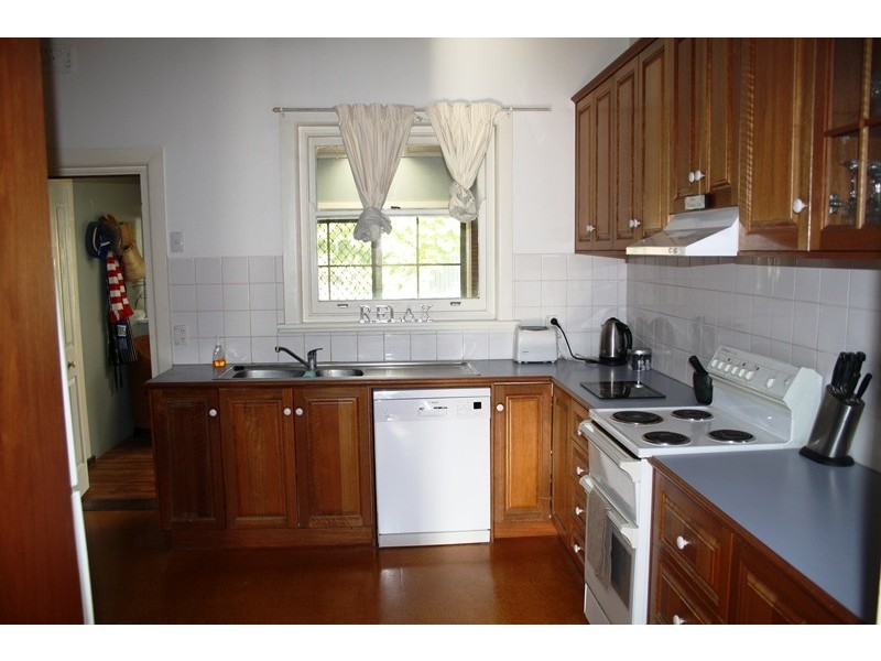 61 Jenkins Tce., Naracoorte SA 5271