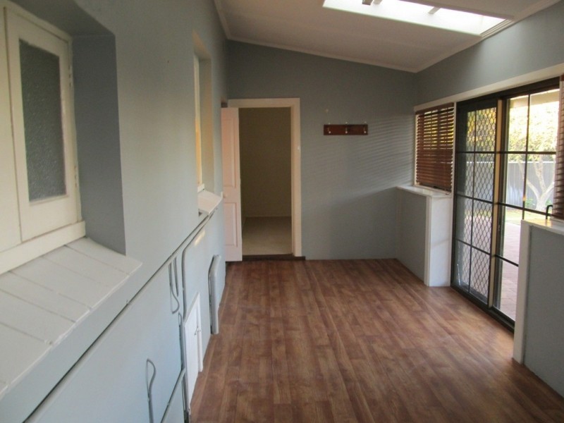 61 Jenkins Tce., Naracoorte SA 5271