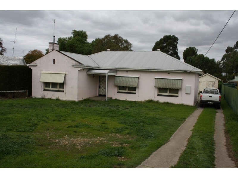 13 Gordon Street, Naracoorte SA 5271