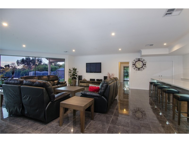 10 Martins Road, Naracoorte SA 5271