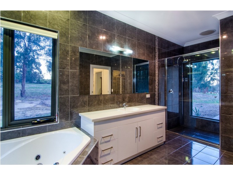 10 Martins Road, Naracoorte SA 5271