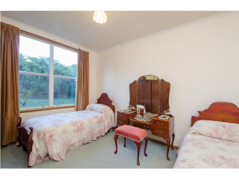 16 Old Caves Road, Naracoorte SA 5271