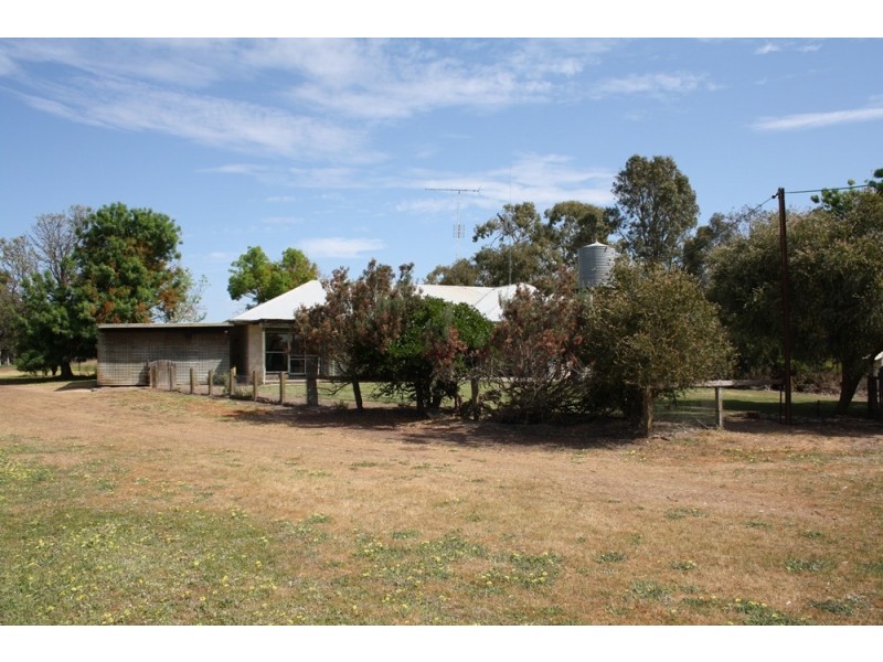 1736 Edenhope-Penola Road, Edenhope VIC 3318