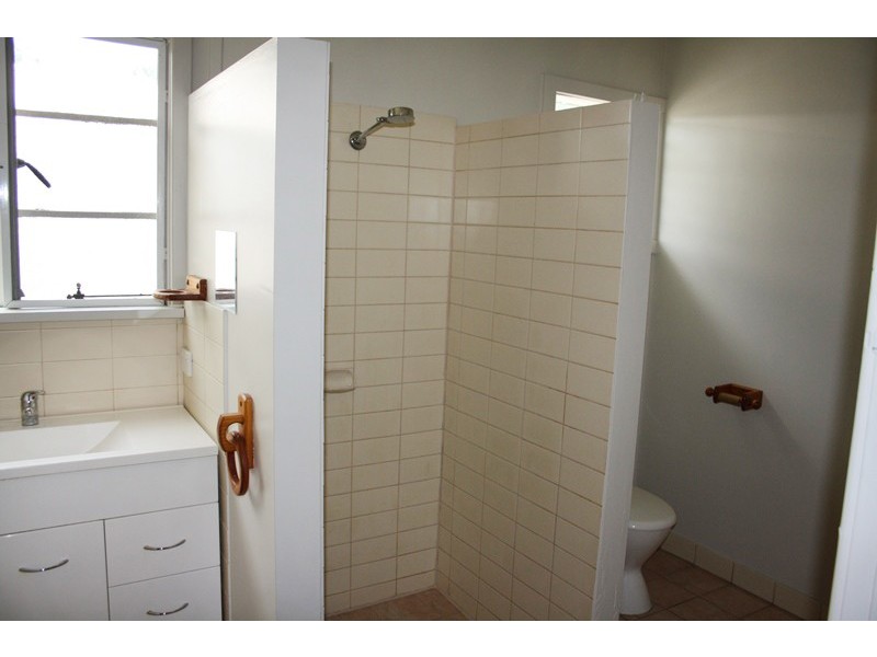 8 Second Avenue, Naracoorte SA 5271