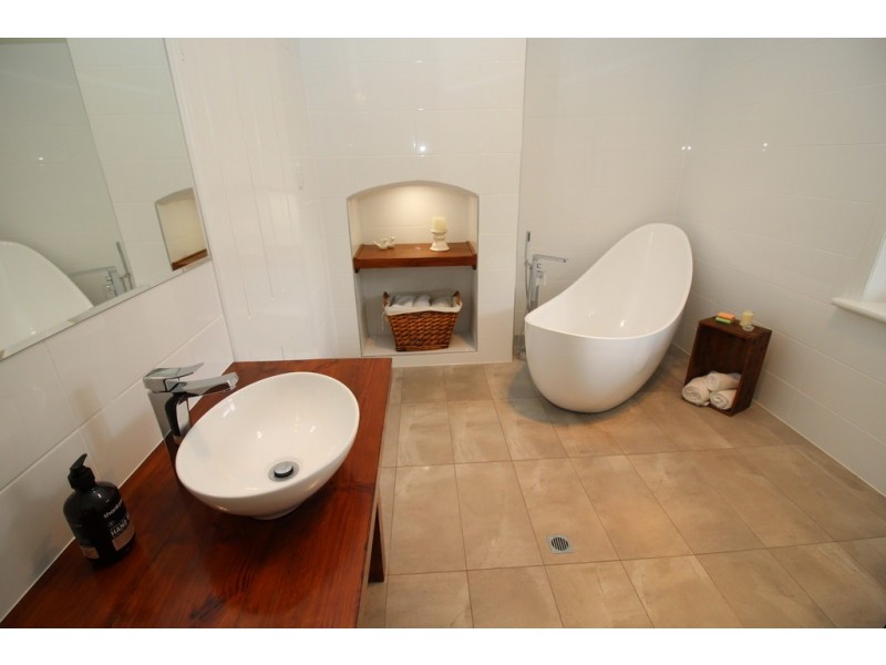 16 Gordon Street, Naracoorte SA 5271