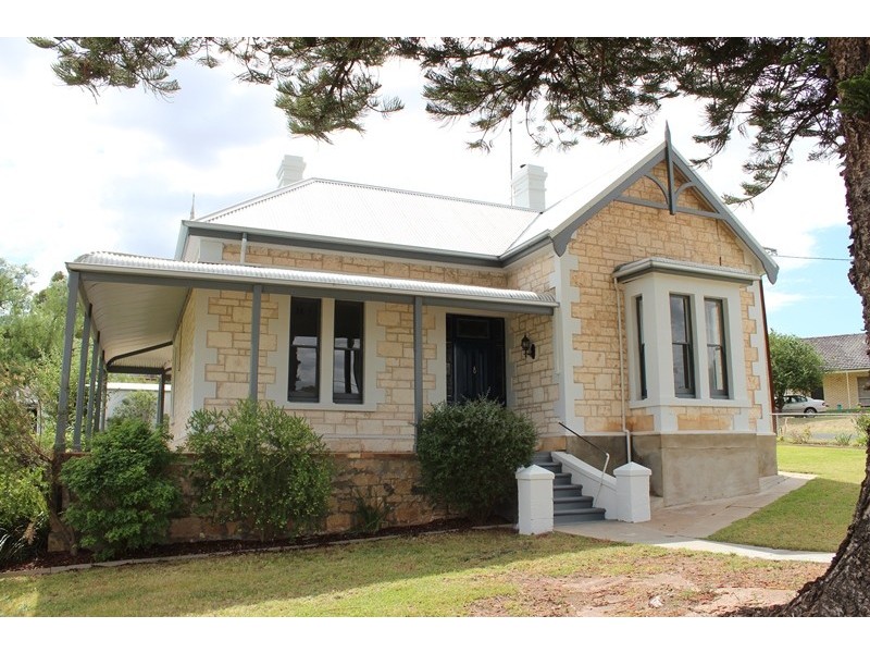 16 Gordon Street, Naracoorte SA 5271