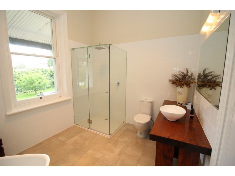 16 Gordon Street, Naracoorte SA 5271