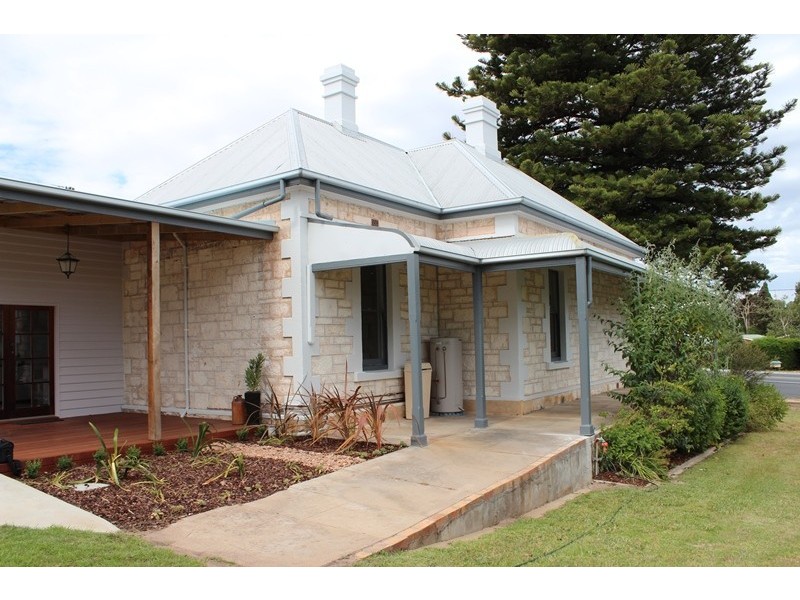 16 Gordon Street, Naracoorte SA 5271