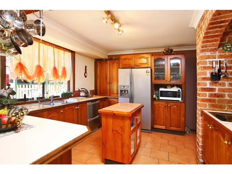 135 Lieutenant Bowen Rd, Bowen Mountain NSW 2753