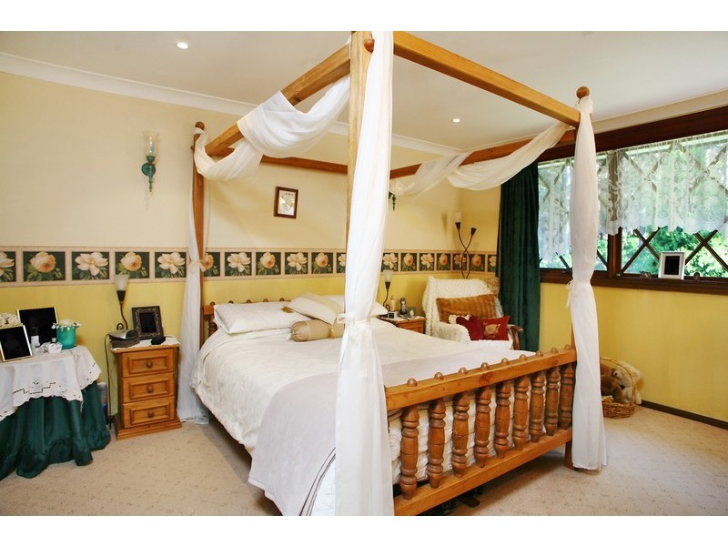 135 Lieutenant Bowen Rd, Bowen Mountain NSW 2753