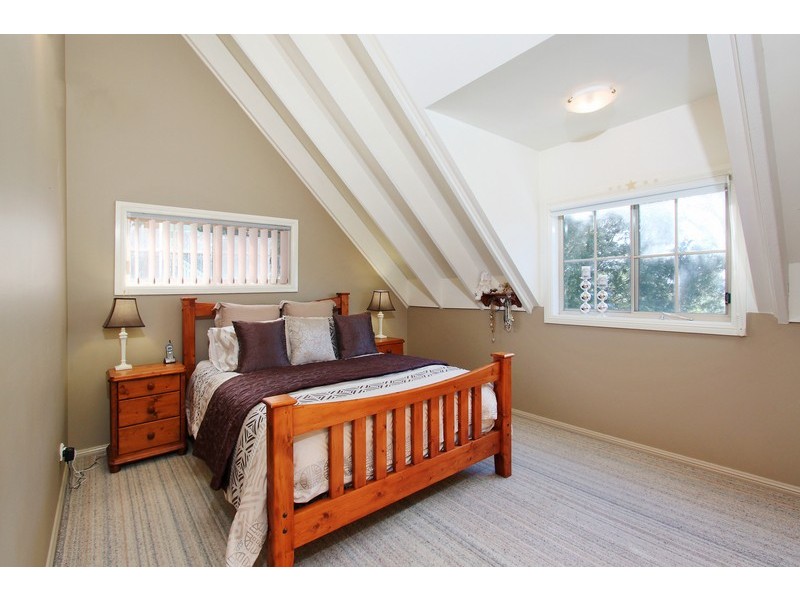 27 Bellbird Crescent, Bowen Mountain NSW 2753