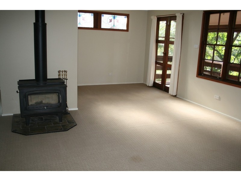 15 Currawong Crescent, Bowen Mountain NSW 2753