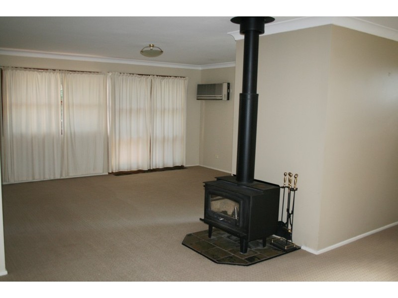 15 Currawong Crescent, Bowen Mountain NSW 2753