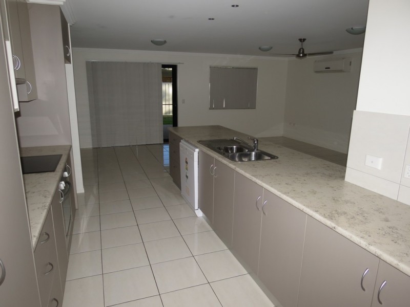 38 Wright Street, Emerald QLD 4720