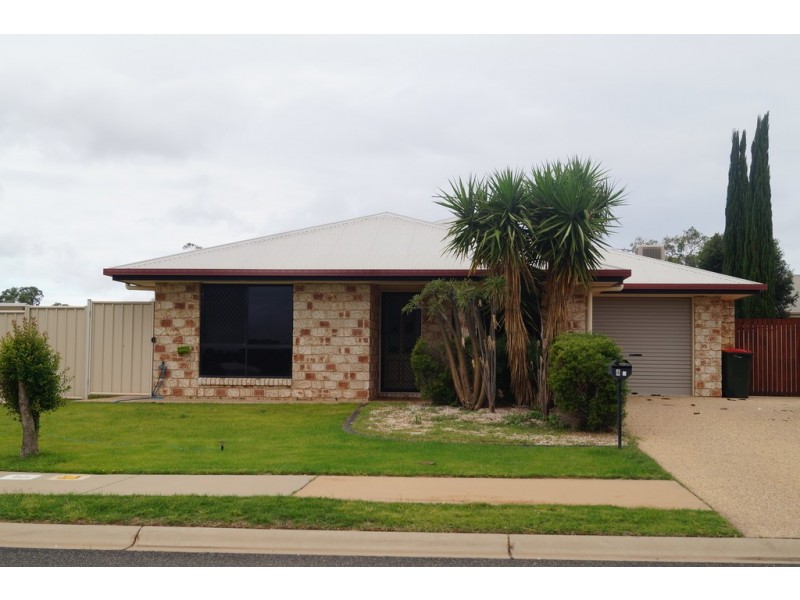 4a Vine Street, Emerald QLD 4720