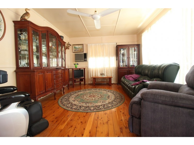 109 Ruby Street, Emerald QLD 4720