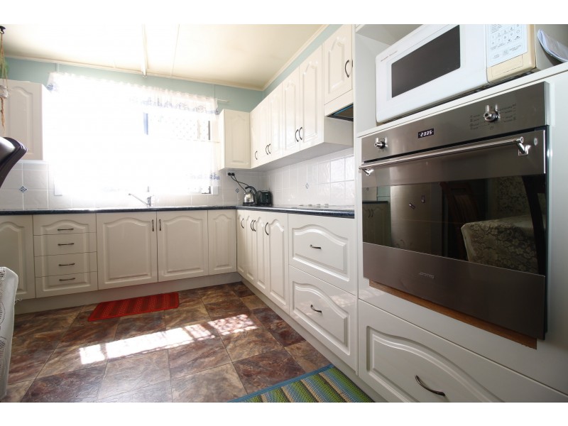 109 Ruby Street, Emerald QLD 4720