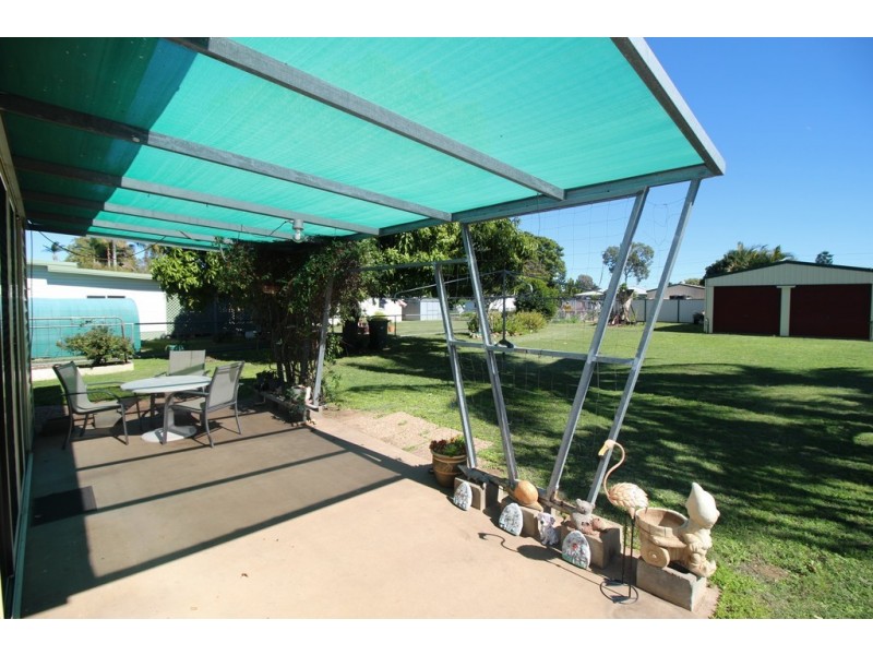 109 Ruby Street, Emerald QLD 4720