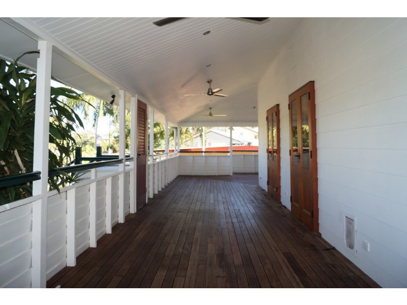 25 Theresa Street, Emerald QLD 4720