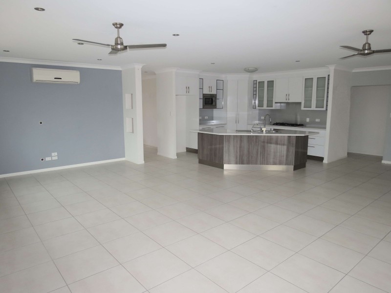 20 Moriarty Street, Emerald QLD 4720