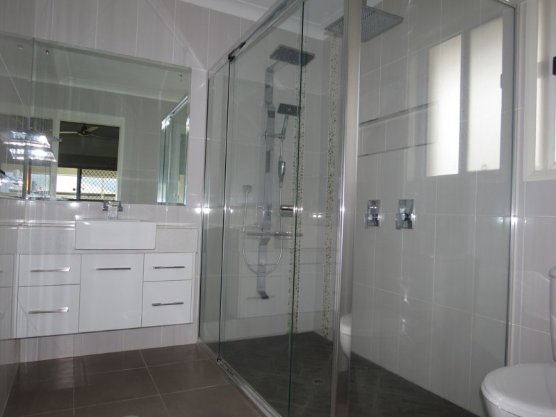 20 Moriarty Street, Emerald QLD 4720