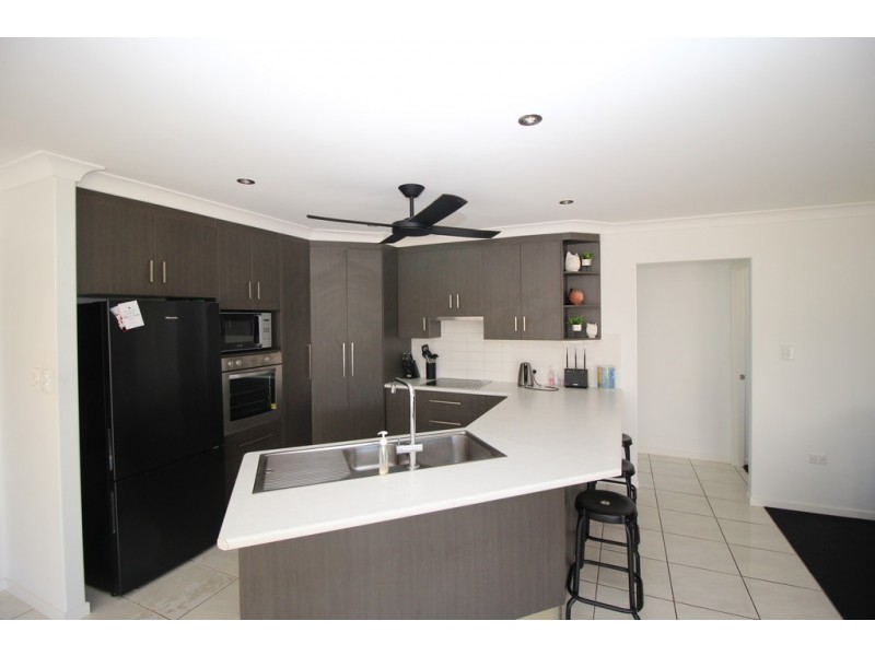23 Glovar Street, Emerald QLD 4720