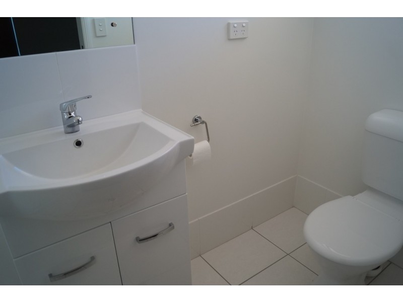 35 Thornton Street, Emerald QLD 4720
