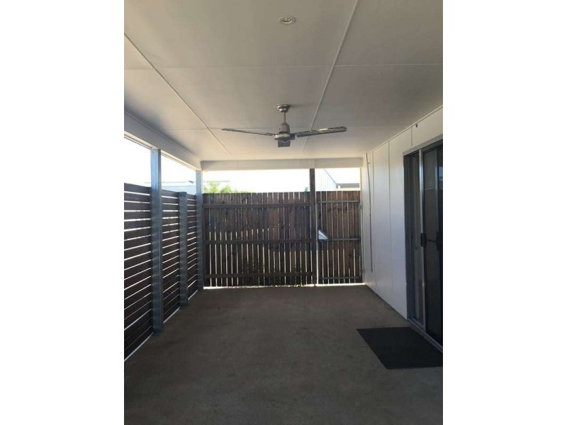 2, 15-17 Roberts St “Willow Rise”, Emerald QLD 4720