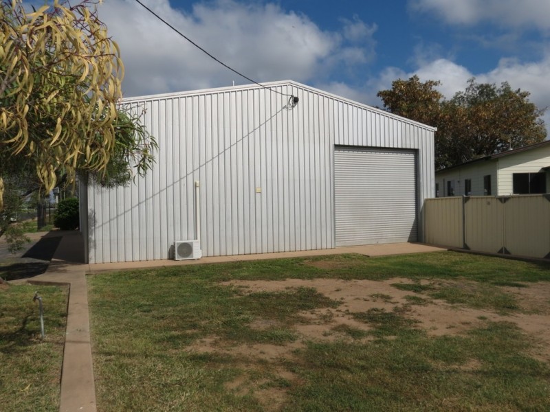 16 Powell Street, Emerald QLD 4720