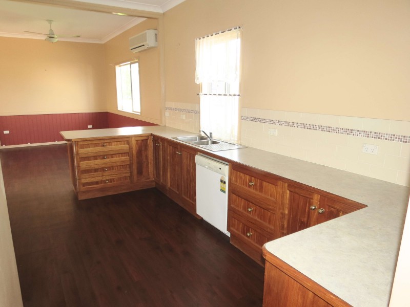 16 Powell Street, Emerald QLD 4720