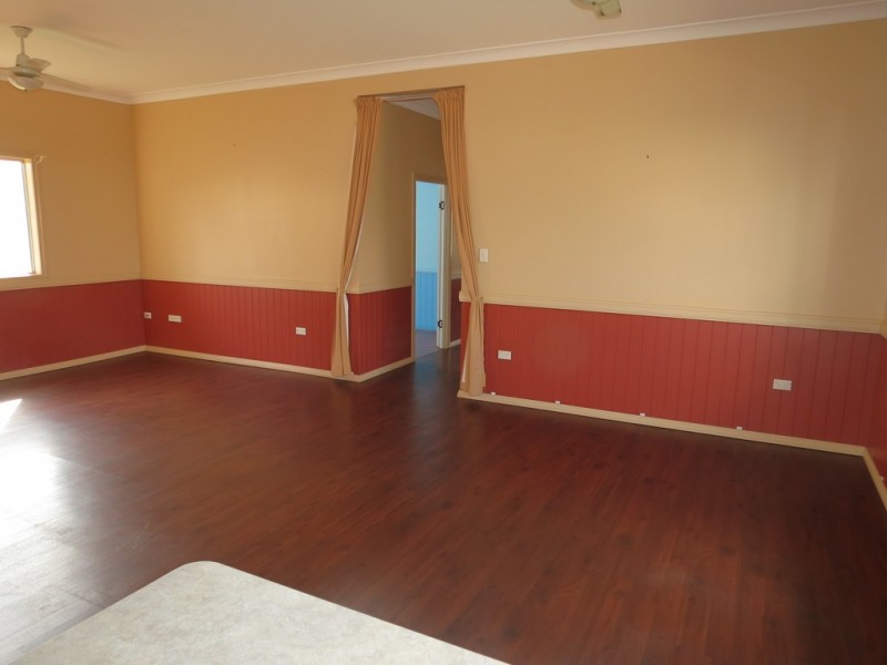 16 Powell Street, Emerald QLD 4720