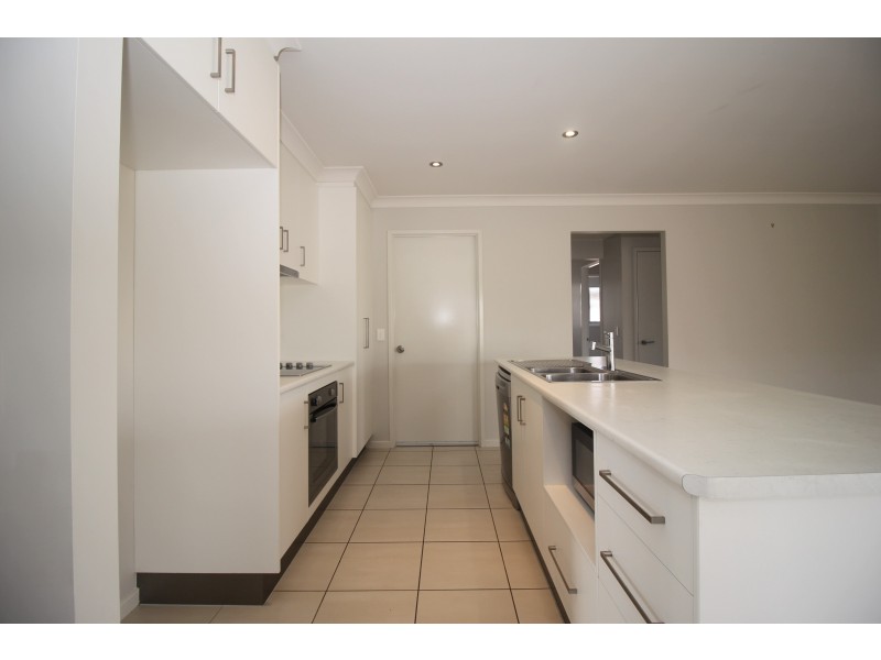 23 Lauren Drive, Emerald QLD 4720