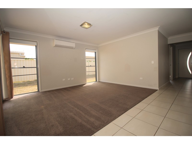 23 Lauren Drive, Emerald QLD 4720