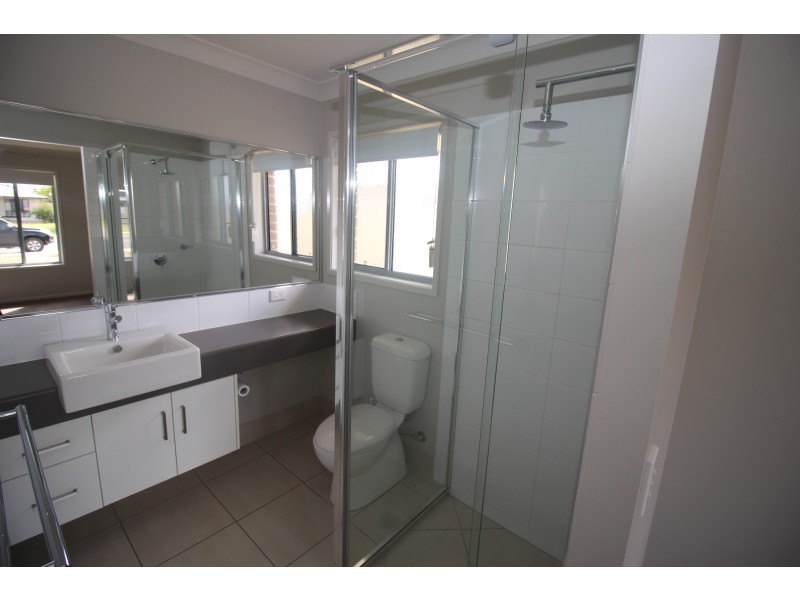 23 Lauren Drive, Emerald QLD 4720