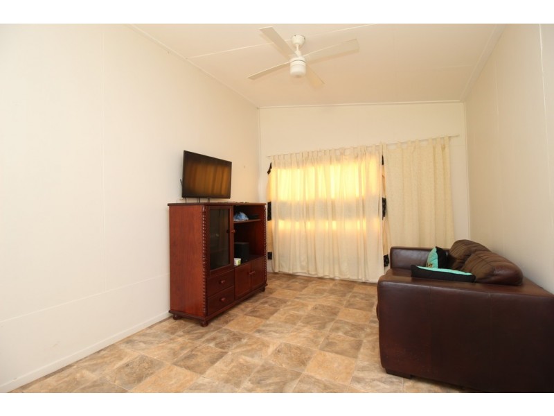 6 Rodeo Drive, Emerald QLD 4720
