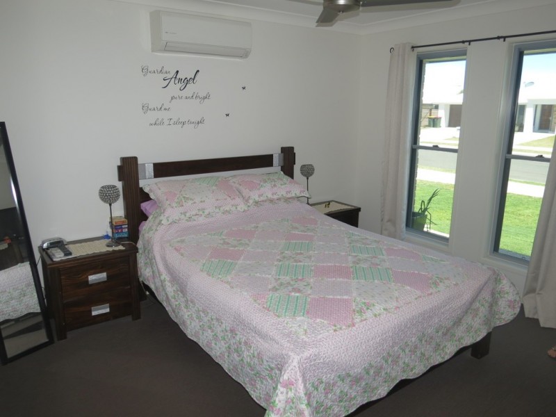 7 Easton Street, Emerald QLD 4720