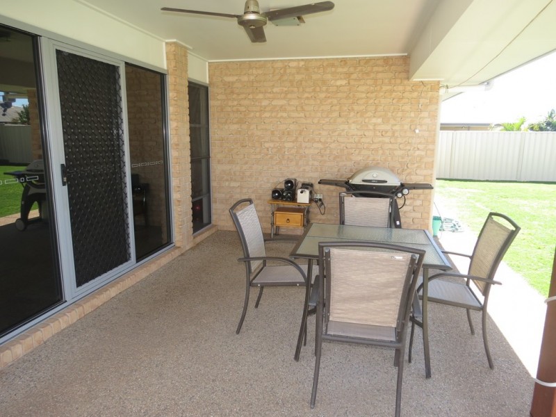 7 Easton Street, Emerald QLD 4720