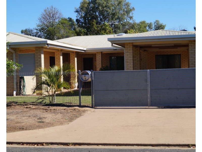 3 Willans Street, Emerald QLD 4720