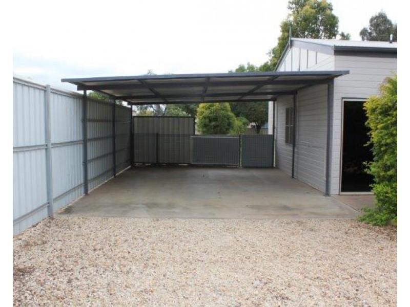 14 Akubra Drive, Emerald QLD 4720