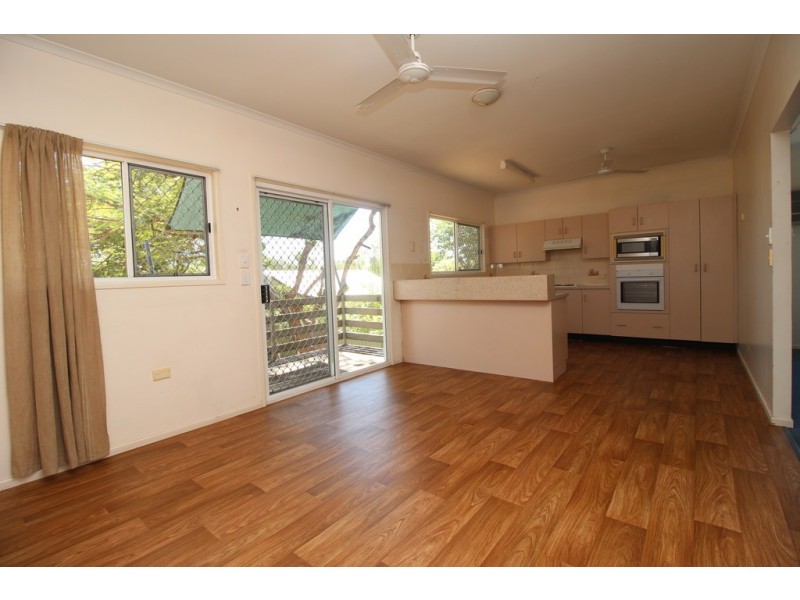 8 Fysh Street, Emerald QLD 4720