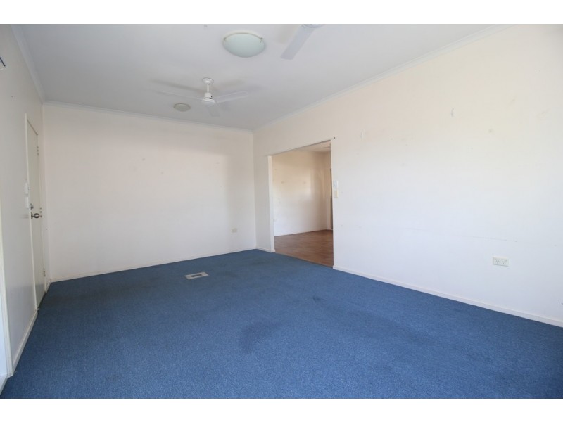 8 Fysh Street, Emerald QLD 4720