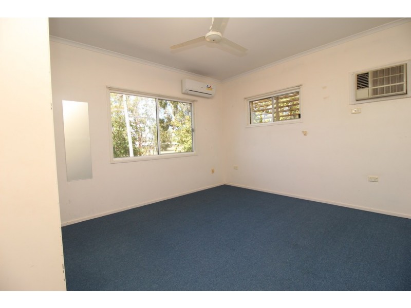 8 Fysh Street, Emerald QLD 4720
