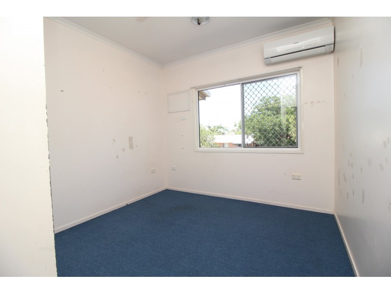8 Fysh Street, Emerald QLD 4720