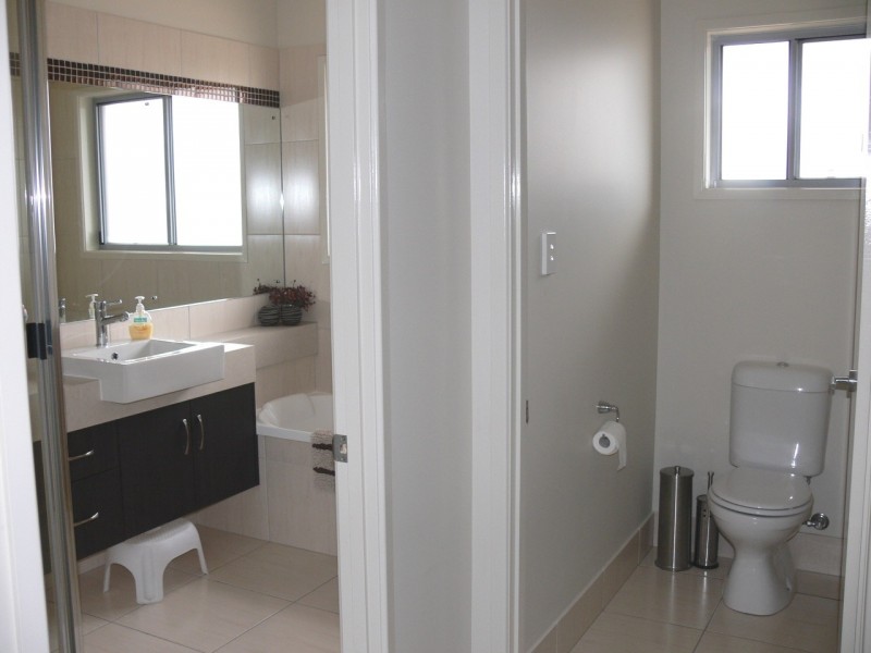 15 Saville street, Emerald QLD 4720