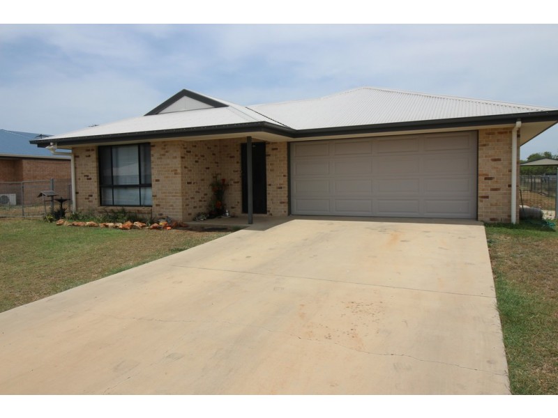 5 Mount Macarthur Boulevard, Capella QLD 4723