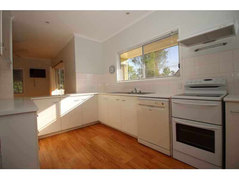 12 Bonython Drive, Emerald QLD 4720